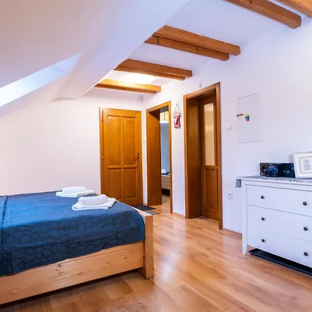 Apartment Apartmanica Fairy Tale, Jasna - Tale- Myto Pod Dumbierom, 3 In 1 House, Fireplace, Free Parking