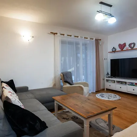 Apartment Apartmanica Fairy Tale, Jasna - Tale- Myto Pod Dumbierom, 3 In 1 House, Fireplace, Free Parking Horna Lehota