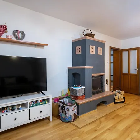 Apartment Apartmanica Fairy Tale, Jasna - Tale- Myto Pod Dumbierom, 3 In 1 House, Fireplace, Free Parking